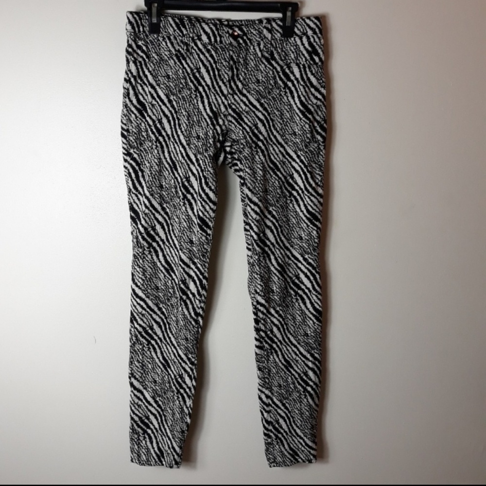 J Brand| Rare Zebra Print Super Skinny Jeans